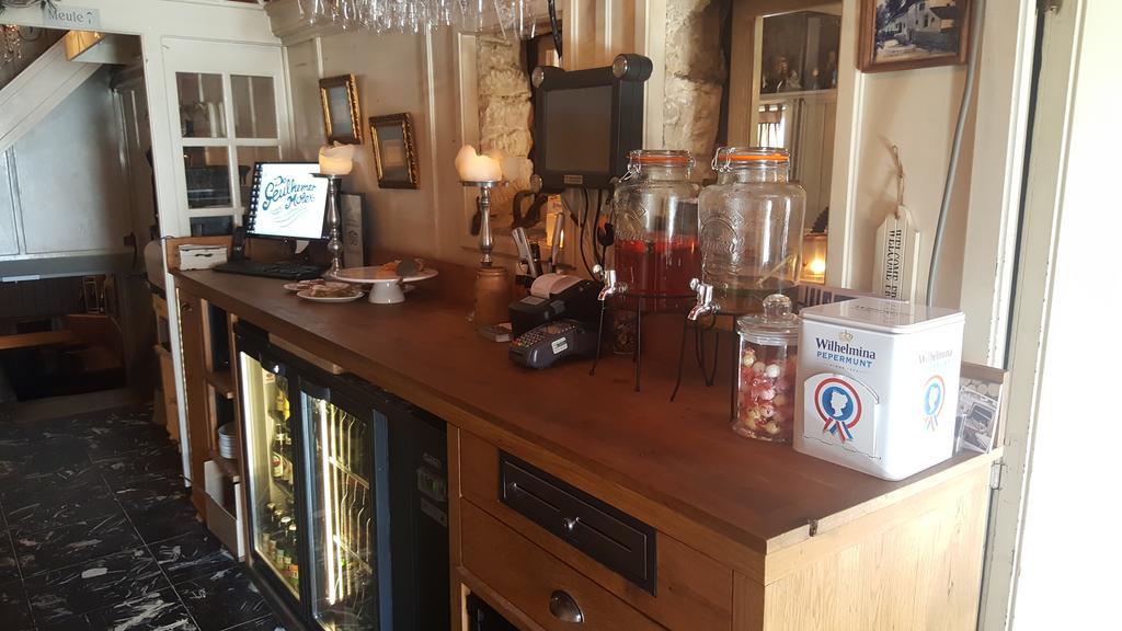Tavern De Geulhemermolen Hotel Berg en Terblijt Luaran gambar